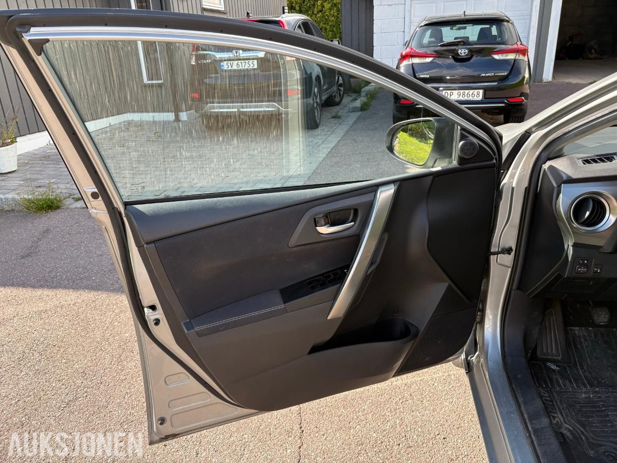 2013 Toyota Auris 1.3, 96238km, Hengerfeste, Ryggekamera